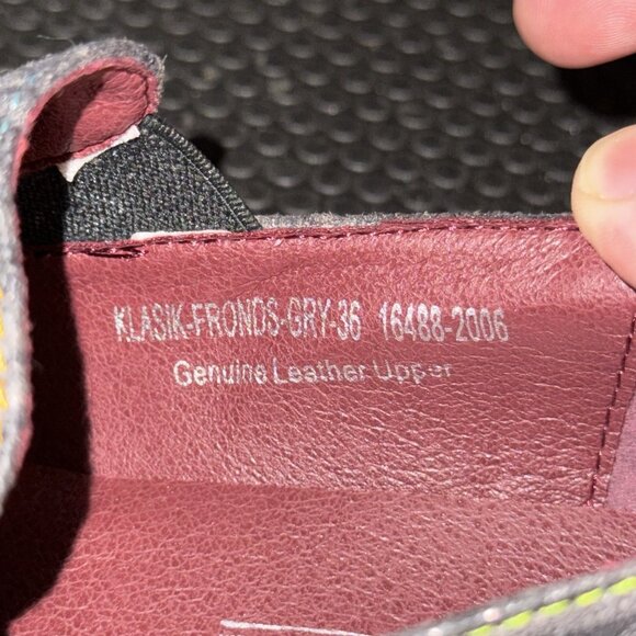 L'artiste by Spring Step Klasik Fronds Gray Metallic Tassel Loafers Womens 5.5-6 - Picture 8 of 8